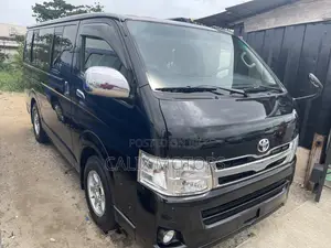 Toyota HiAce 2011 Black