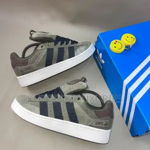 Original Adidas Campus Sneakers