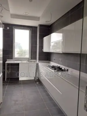 3bdrm Maisonette in Vi, Victoria Island for sale