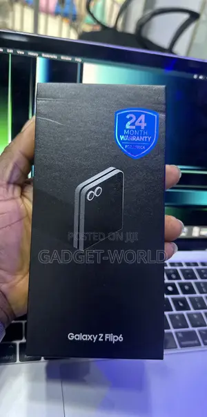 New Samsung Galaxy Z Flip6 256 GB Silver