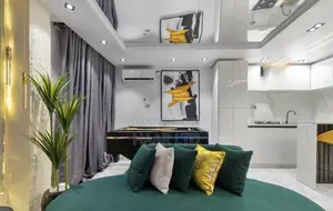 New Aesthetically One Bedroom Withceiling Mirror,Ps5,Snooker