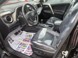 Toyota RAV4 Limited AWD (2.5L 4cyl 6A) 2013 Black