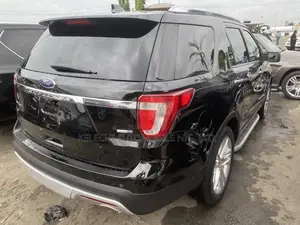 Ford Explorer 2016 Black