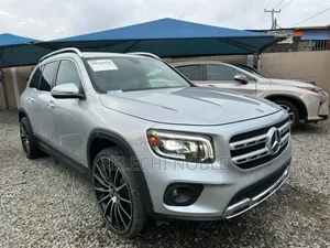 Mercedes-Benz GLB-Class GLB 250 4MATIC 2021 Silver