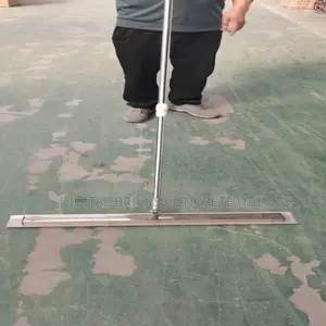 Small Bullfloat Comes With Handle