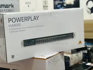 Behringer Powerplay HA8000 8 Channels Headphone Amplifier