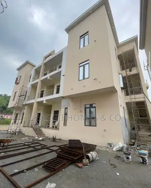 3bdrm Apartment in Apo District for sale