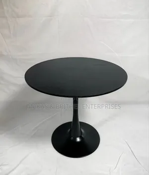 Restaurants/Hotel Dinning Table