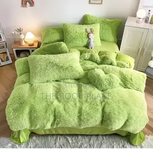 Fur Duvet And Bedsheet Set