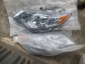 Headlight for 2012-2014 Toyota Camry