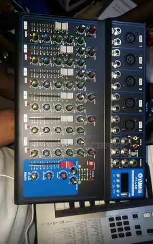 Yamaha F7channel USB Mixer