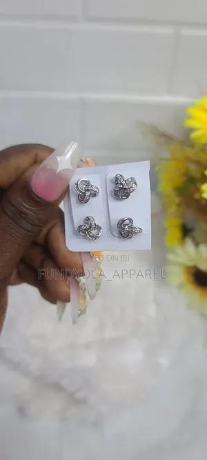 Quality High Fashion Earring