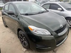 Toyota Matrix 2011 Green