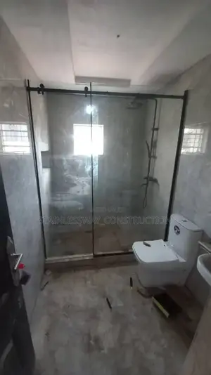 Black Frame Glass Inclusive