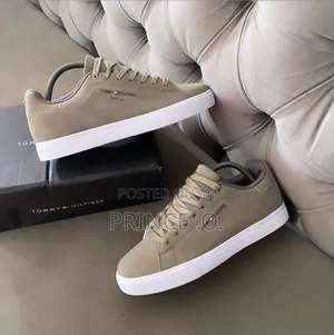 Tommy Hilfiger Suede Low Top Sneakers