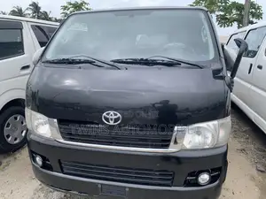 Toyota HiAce 2012 Black