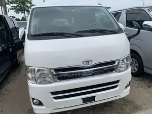 Toyota HiAce 2011 White