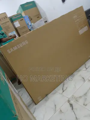 Durable Samsung 65"Uhd Tv{Ua65au7000u}