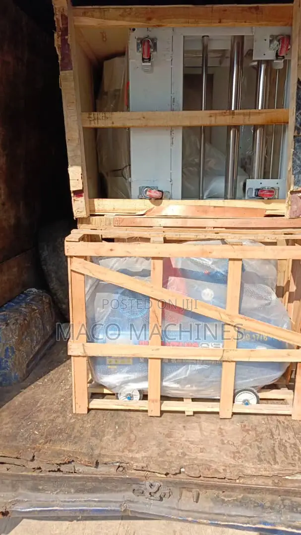 Semi Automatic Shrink Wrapped Packaged Machine