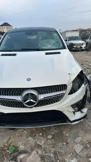 Mercedes Gle Coupe Windscreen Glass Available