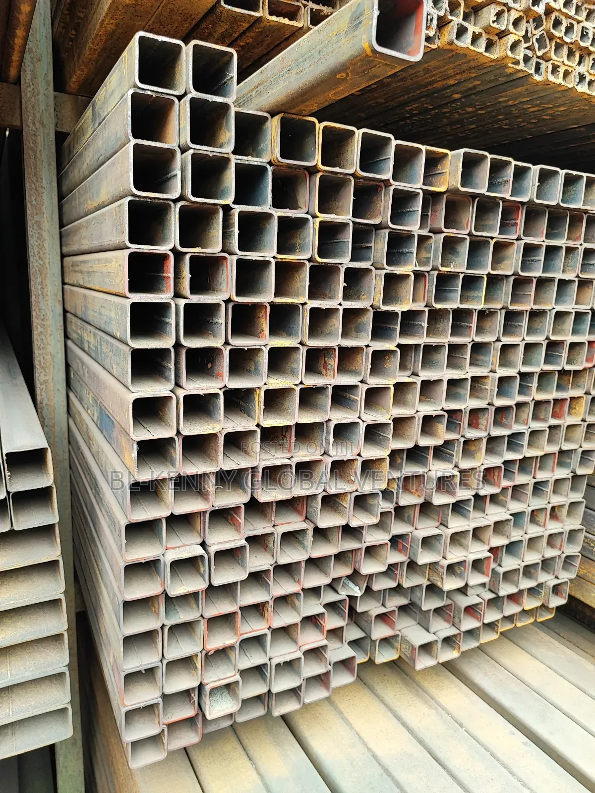 5cm X 5cm X 4mm Square Pipe