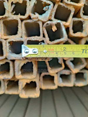 21⁄2cm X 21⁄2cm X 3mm Square Pipe ( 25x25x3mm )