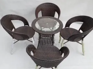 Weather Resistance Outdoor Table and 4 Chairs