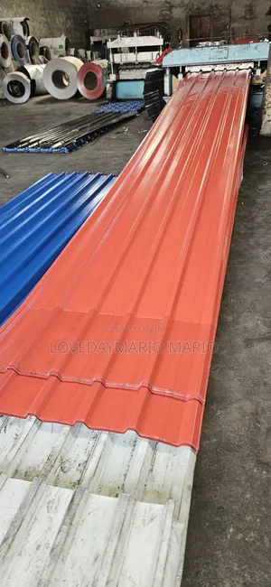 Tc RED Metral Roofing