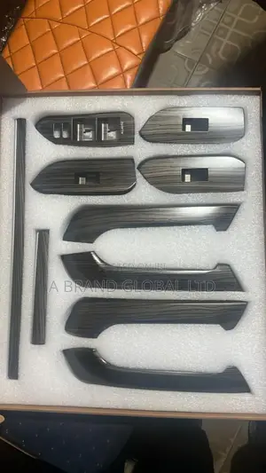 Toyota Prado Door Chrome