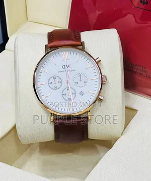 Daniel Wellington Leather Chronograph Wristwatch