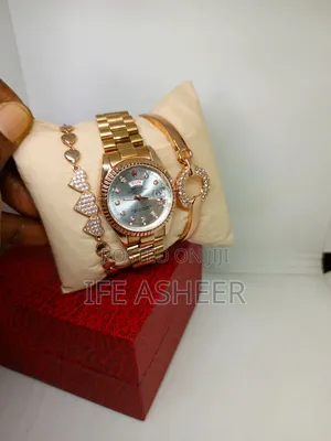 Rolex Ladies Watch With Two Bracelets A13 - Rose Gold