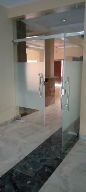 Frameless Glass Doors