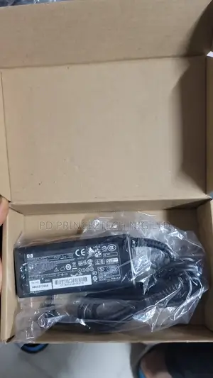 Brand New Original HP 65W 19.5V 3.33A 4.5 X 3.0mm Blue Pin