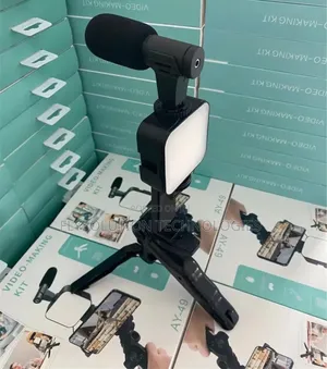 LED Vlogging Tripod Stand With Microphone