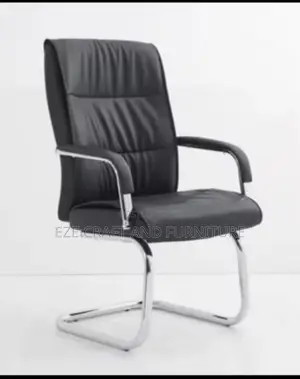 Cushioned Visitors Office Chair