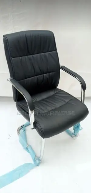 Cushioned Visitors Office Chair