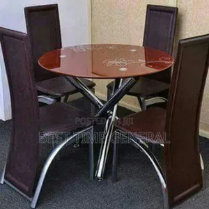 Set of Dinning by 4 Chairs