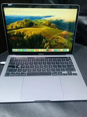 Laptop Apple MacBook Pro 2020 16GB Intel Core I5 SSD 1T