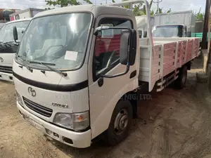 Toyota Dyna 200