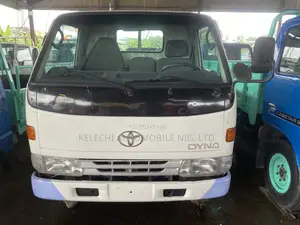 Toyota Dyna 150 2003 White