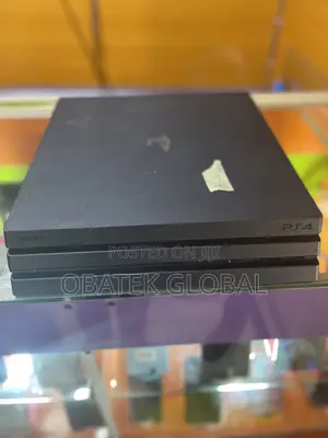 Ps4 Pro Low Version With Games And Pad