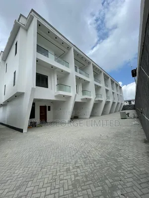 4bdrm Townhouse/Terrace in Ikate for sale