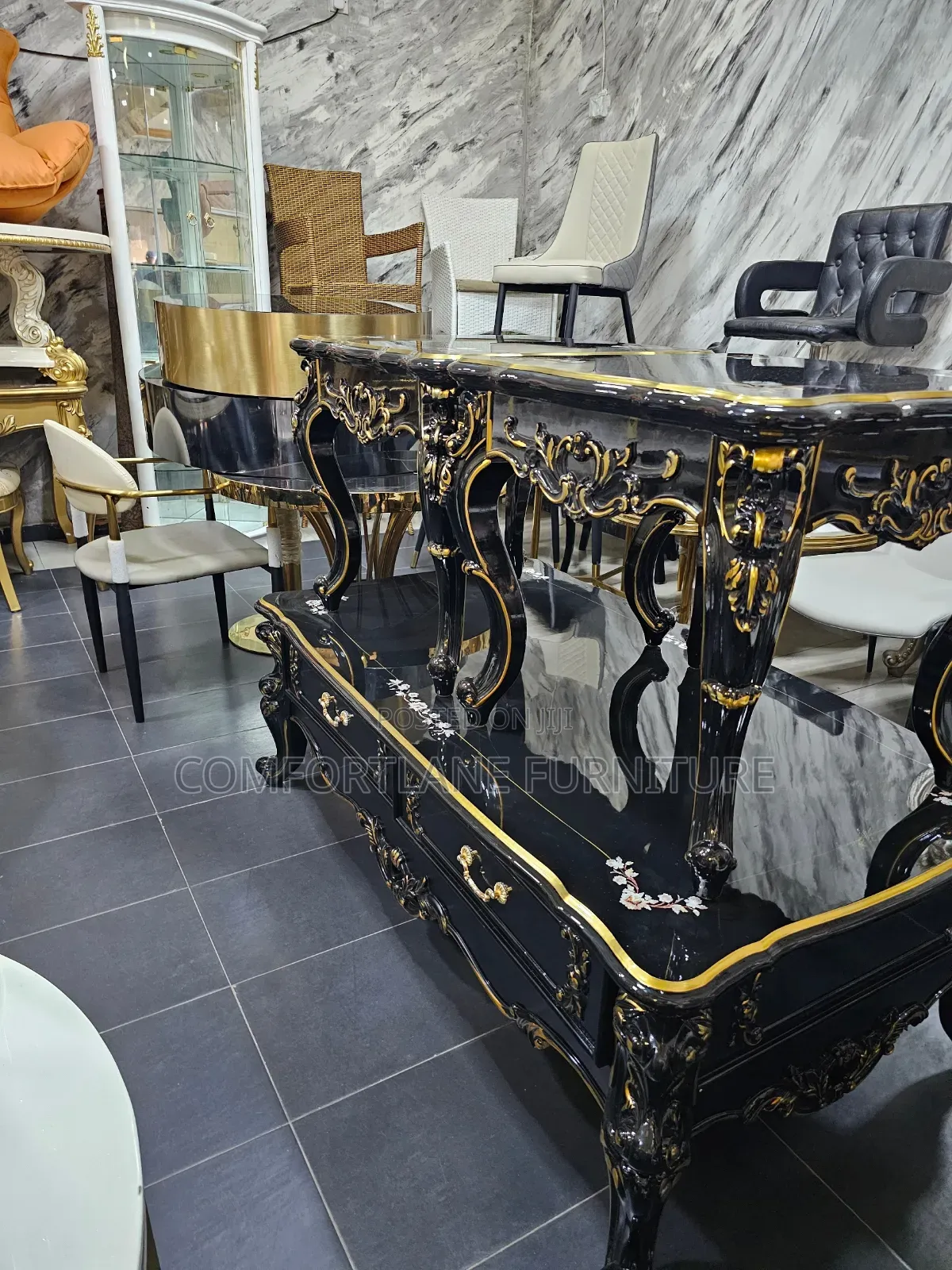 Royal Centre Table Set