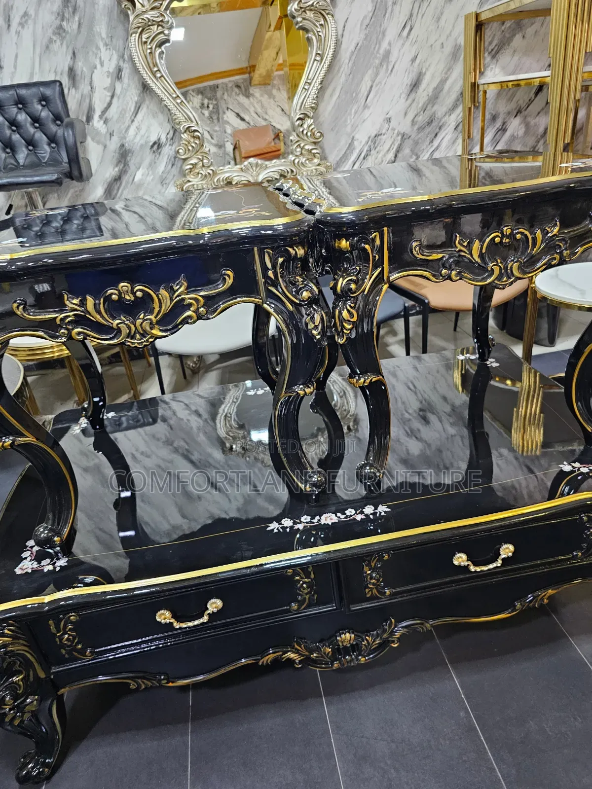 Royal Centre Table Set