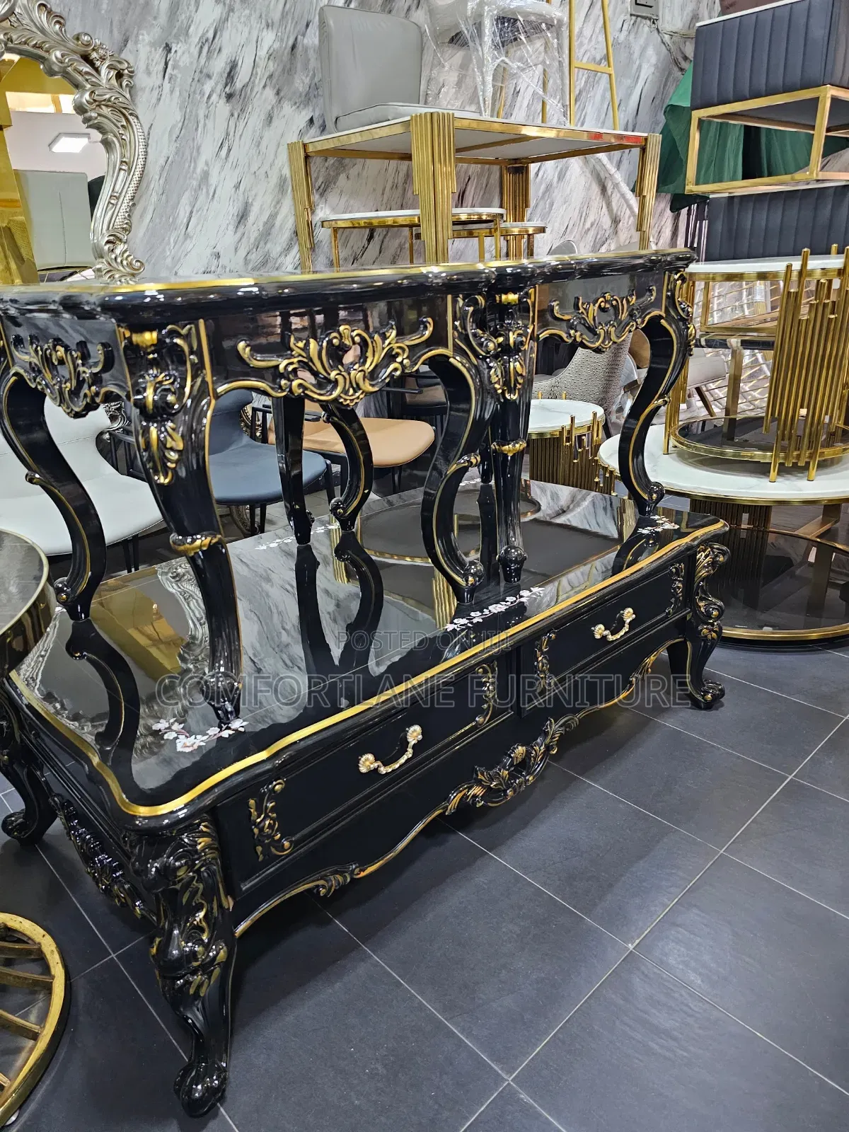 Royal Centre Table Set