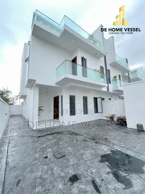 4bdrm Duplex in Lekki for sale