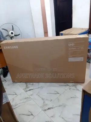 New 65" AU7000 UHD Smart TV - Samsung