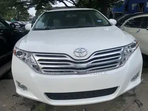 Toyota Venza AWD 2010 White