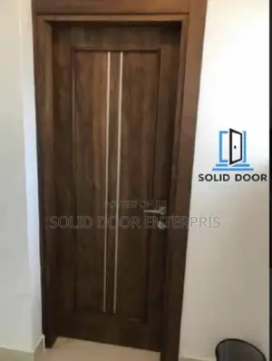 A HDF Flush Door With Silver Chorme