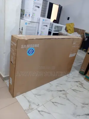 New Samsung 65" Class AU7000 Crystal UHD HDR LED Smart TV
